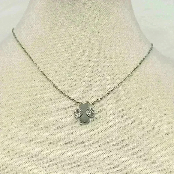 Darla Four Leaf Clover Pendant Necklace in Silver - Picture 7 of 7